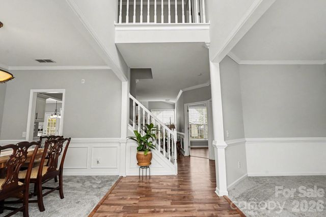 8727 Fieldcroft Drive, Charlotte, NC 28277