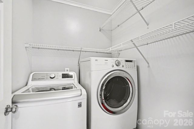 8727 Fieldcroft Drive, Charlotte, NC 28277