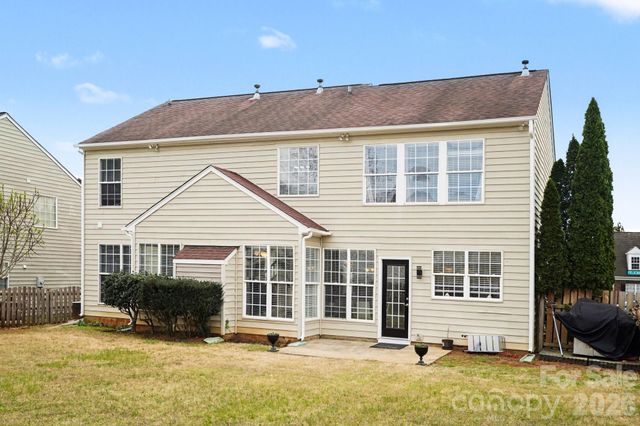 8727 Fieldcroft Drive, Charlotte, NC 28277