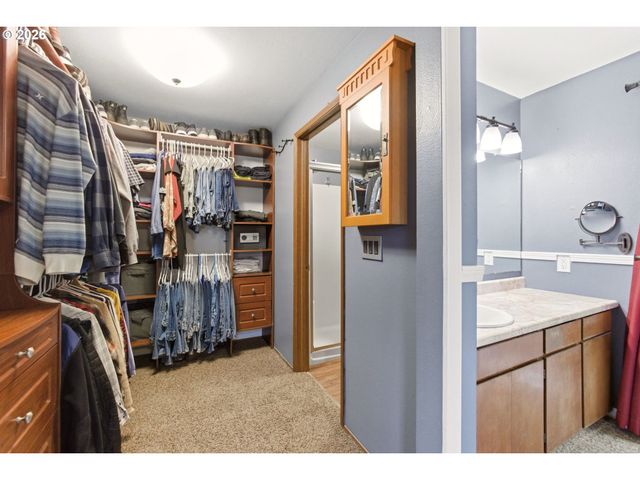 17395 WILES Ct, Gladstone, OR 97027