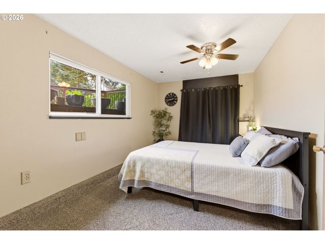 17395 WILES Ct, Gladstone, OR 97027