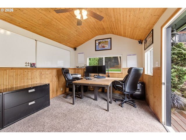 17395 WILES Ct, Gladstone, OR 97027