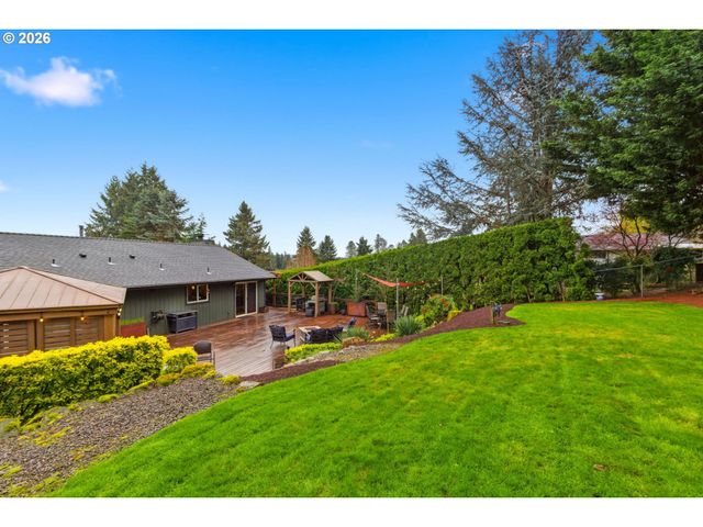 17395 WILES Ct, Gladstone, OR 97027