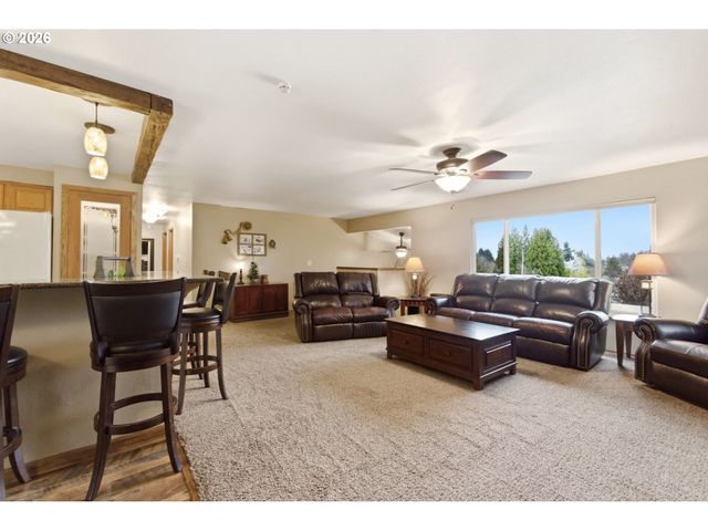 17395 WILES Ct, Gladstone, OR 97027