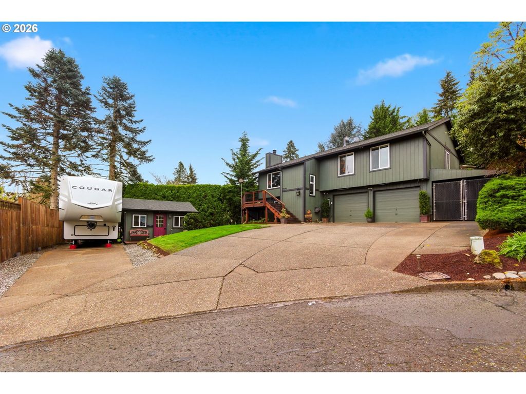 17395 WILES Ct, Gladstone, OR 97027