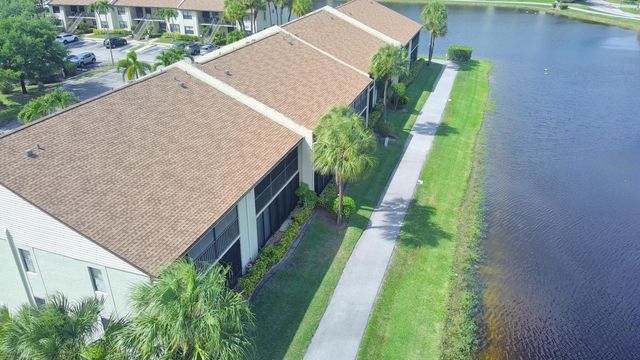 7926 Willow Spring Drive 1317, Lake Worth, FL 33467