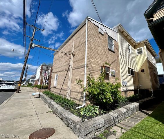820 Commerce Street, Wellsburg, WV 26070