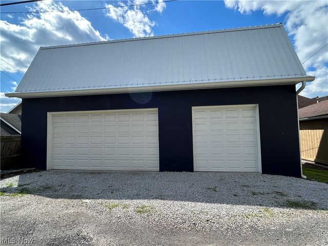 820 Commerce Street, Wellsburg, WV 26070