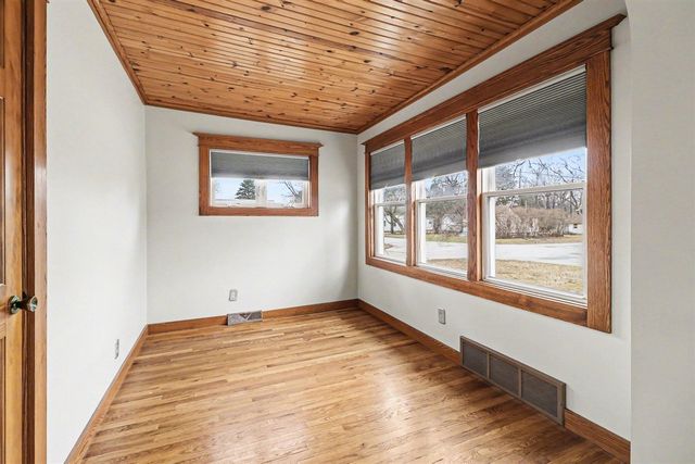 802 N Emily Street, Ludington, MI 49431