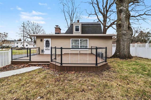 802 N Emily Street, Ludington, MI 49431