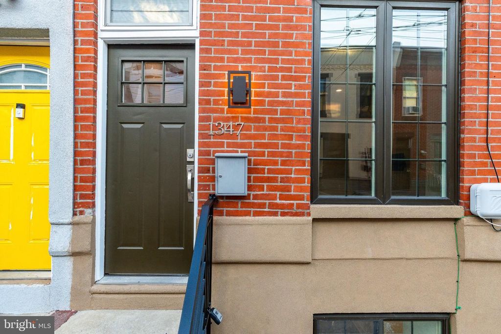 1347 S DOVER ST, PHILADELPHIA, PA 19146 — exterior