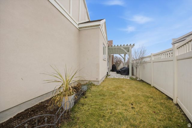 4529 W IRON MOUNTAIN DR, South Jordan, UT 84009