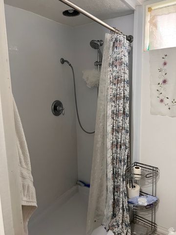 129 W 2200 N, Sunset, UT 84015