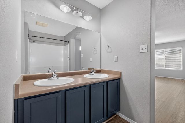 3010 Flint Axe Street SW, Albuquerque, NM 87121