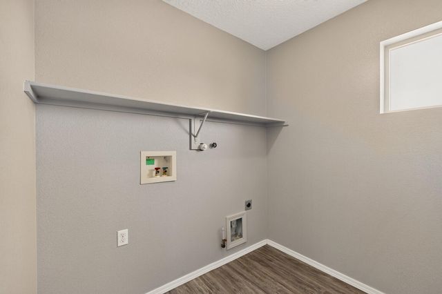 3010 Flint Axe Street SW, Albuquerque, NM 87121