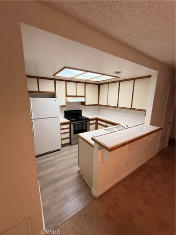 352 Deerfield Avenue 47, Irvine, CA 92606