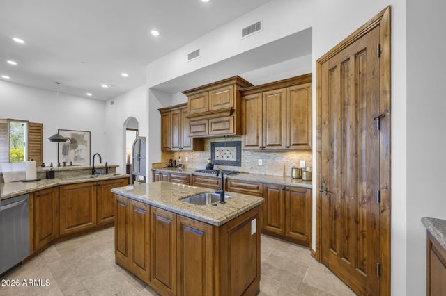 3105 E ARROYO HONDO Road, Carefree, AZ 85377
