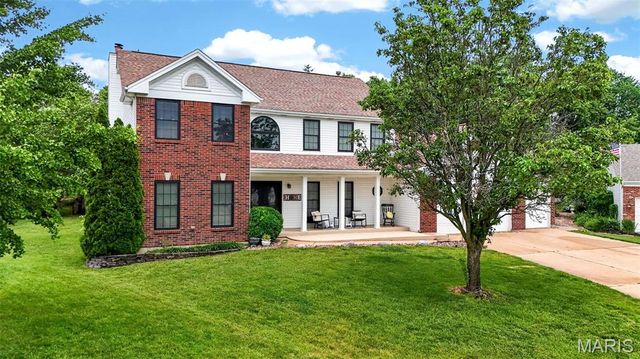 612 Royal Pine Court, Lake St Louis, MO 63367
