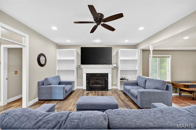 612 Royal Pine Court, Lake St Louis, MO 63367