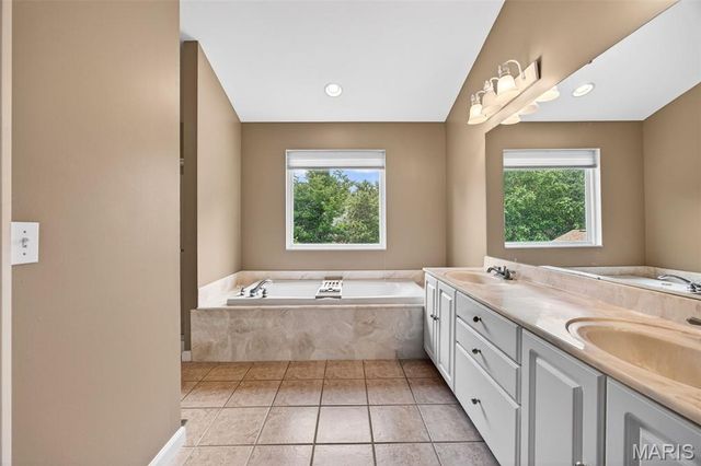 612 Royal Pine Court, Lake St Louis, MO 63367