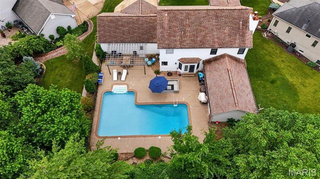 612 Royal Pine Court, Lake St Louis, MO 63367