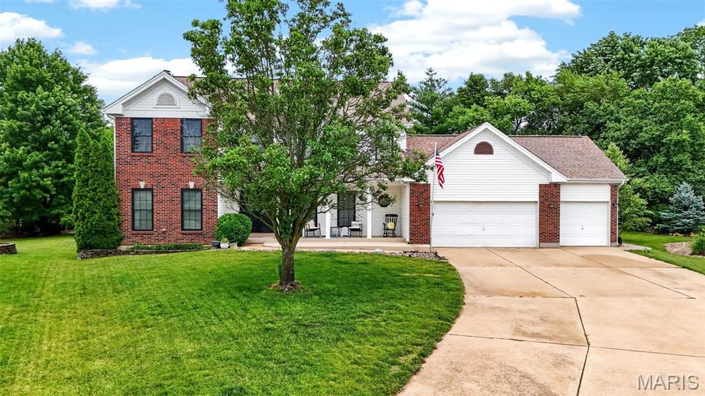 612 Royal Pine Court, Lake St Louis, MO 63367