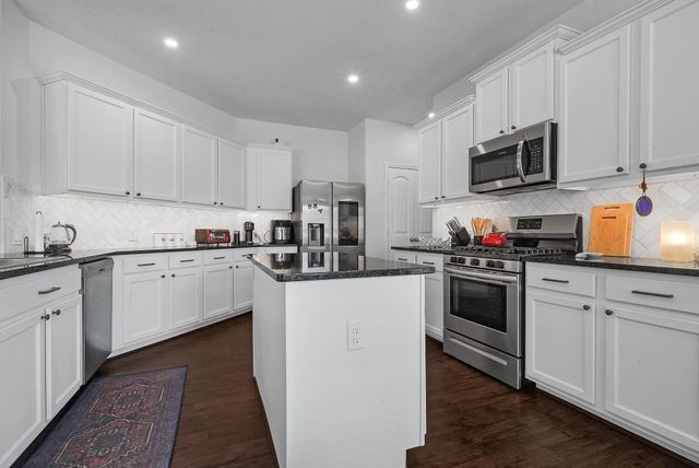 25915 Aura Lake Lane, Richmond, TX 77406