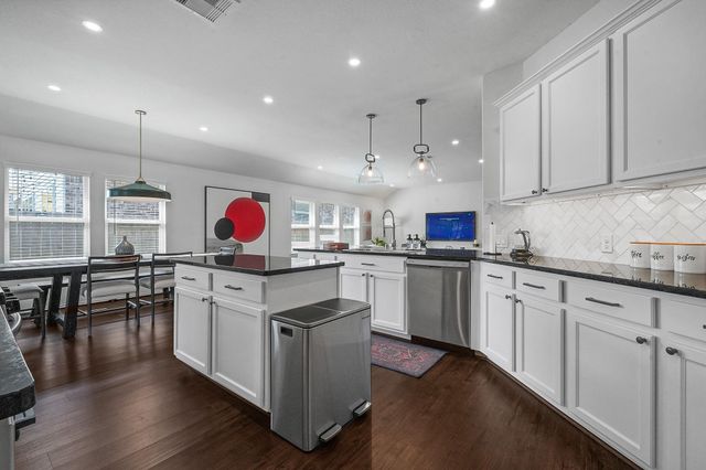 25915 Aura Lake Lane, Richmond, TX 77406