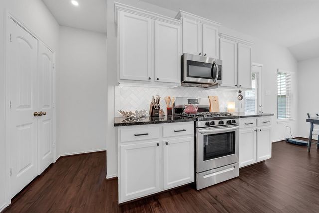 25915 Aura Lake Lane, Richmond, TX 77406