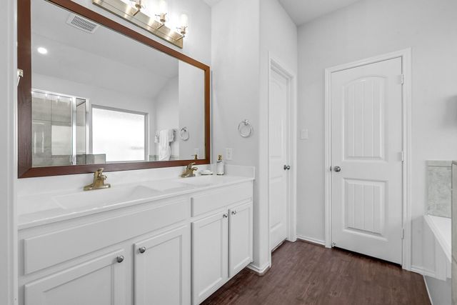 25915 Aura Lake Lane, Richmond, TX 77406