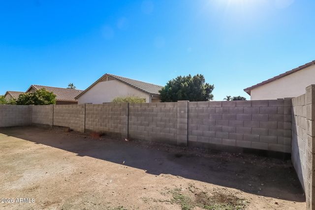 11823 W ROANOKE Avenue, Avondale, AZ 85392