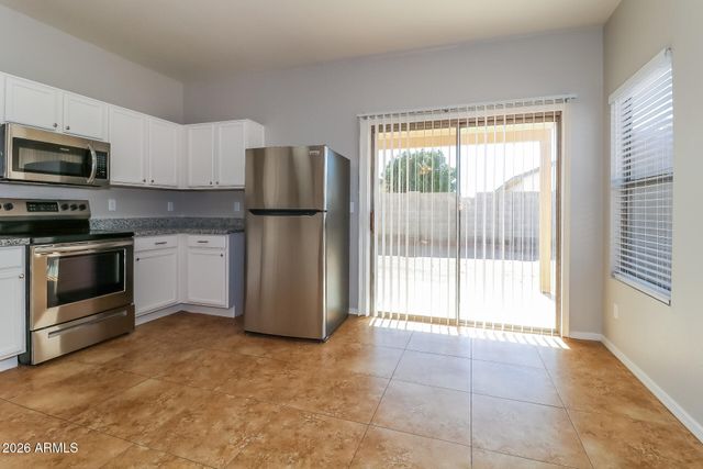 11823 W ROANOKE Avenue, Avondale, AZ 85392