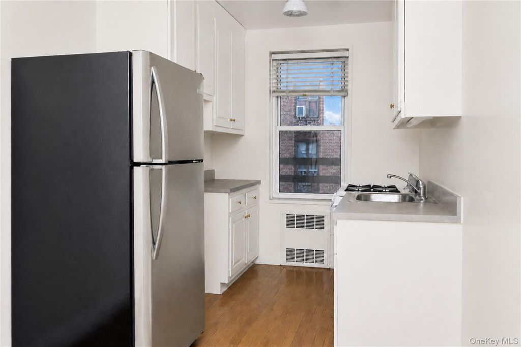 4240 Bowne Street 4D, Flushing, NY 11355 — photo 3