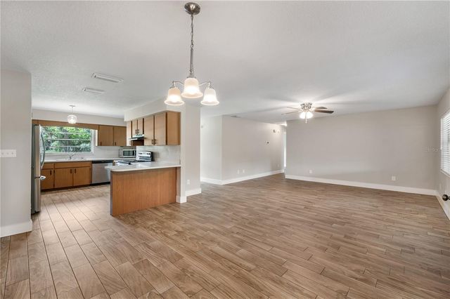 2008 OLD DIXIE HIGHWAY, Auburndale, FL 33823