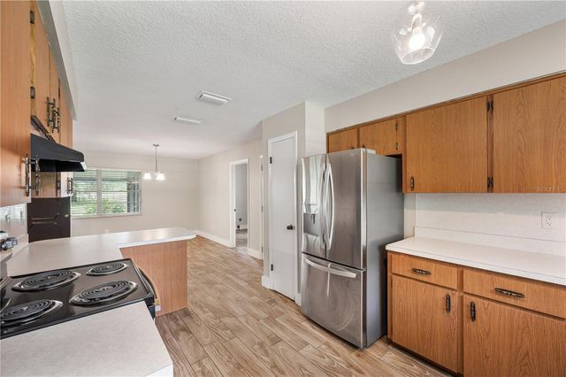 2008 OLD DIXIE HIGHWAY, Auburndale, FL 33823