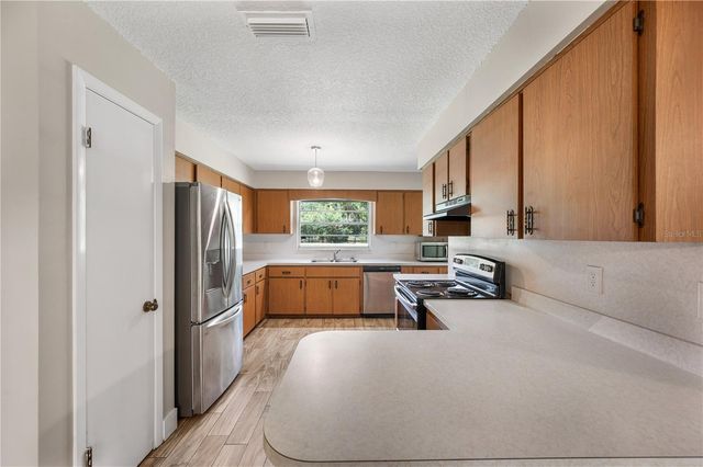 2008 OLD DIXIE HIGHWAY, Auburndale, FL 33823