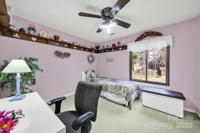 10518 Camelback Circle, Charlotte, NC 28226