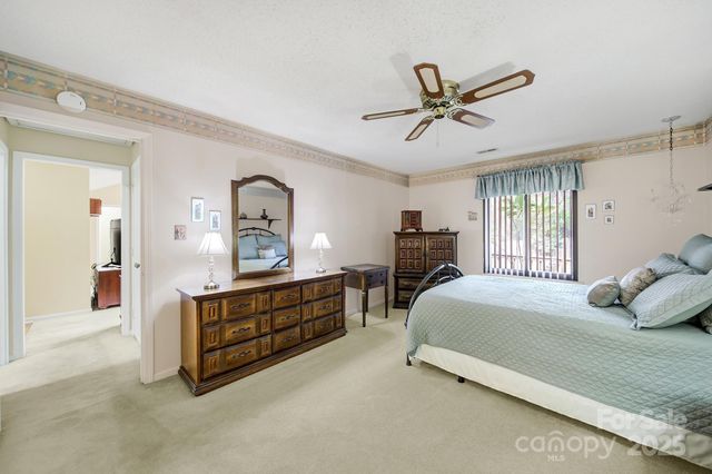 10518 Camelback Circle, Charlotte, NC 28226