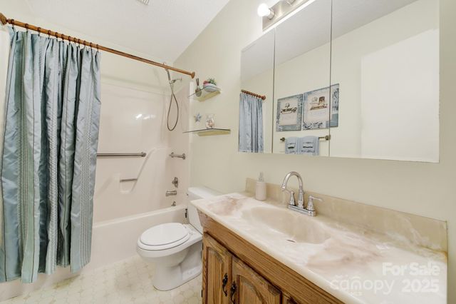 10518 Camelback Circle, Charlotte, NC 28226