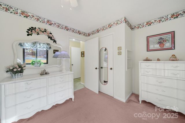 10518 Camelback Circle, Charlotte, NC 28226