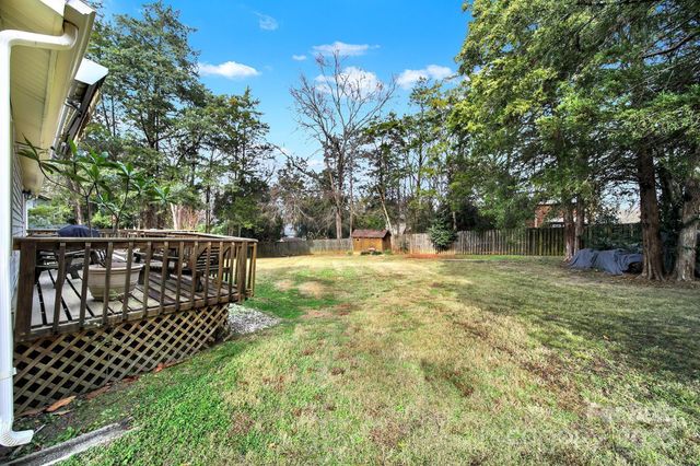 10518 Camelback Circle, Charlotte, NC 28226