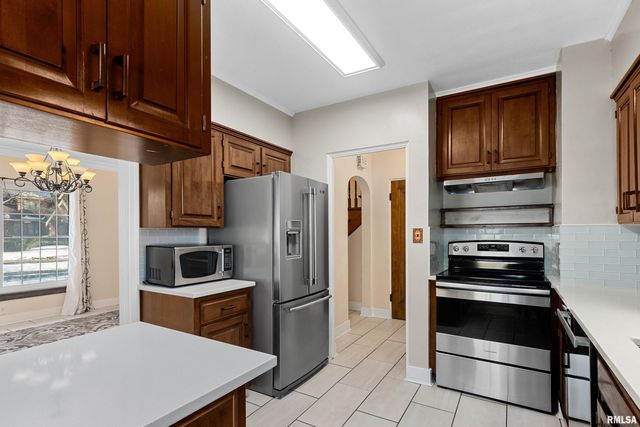 3007 N BIGELOW Street, Peoria, IL 61604