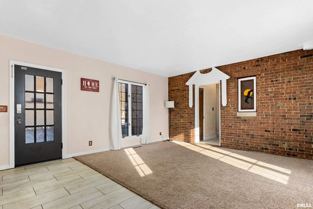 3007 N BIGELOW Street, Peoria, IL 61604