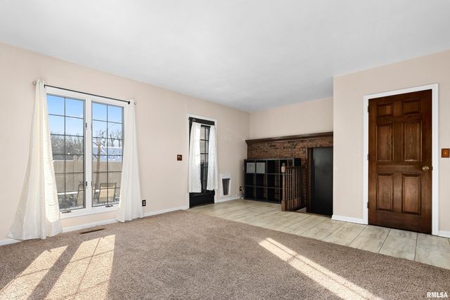 3007 N BIGELOW Street, Peoria, IL 61604