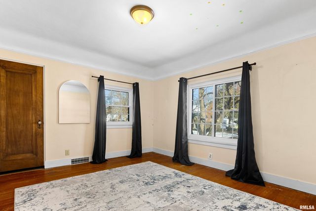 3007 N BIGELOW Street, Peoria, IL 61604