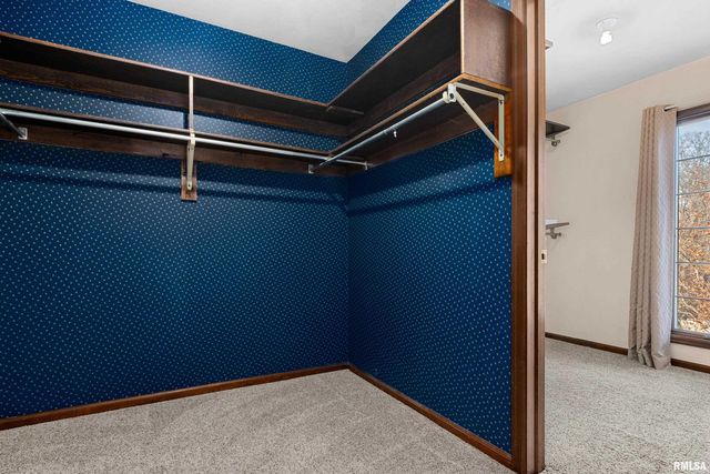 3007 N BIGELOW Street, Peoria, IL 61604