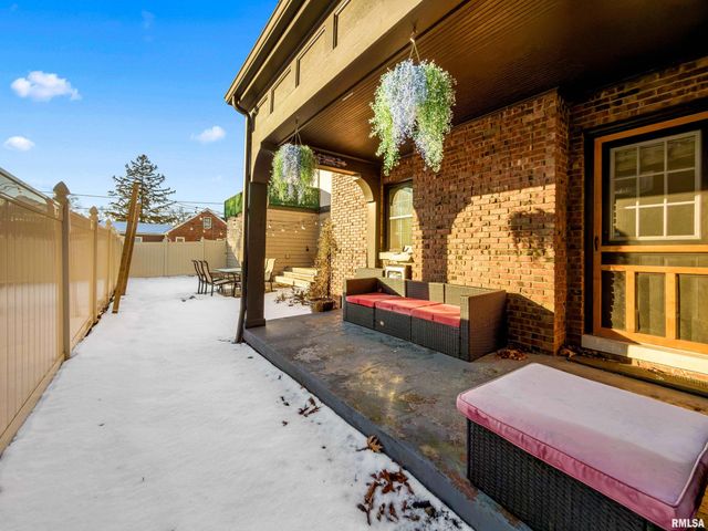 3007 N BIGELOW Street, Peoria, IL 61604