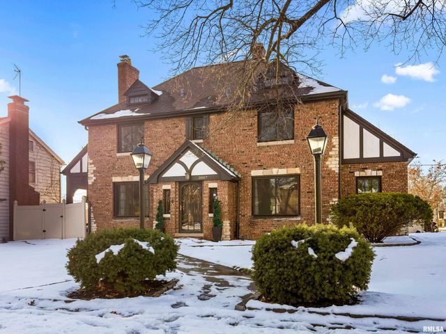 3007 N BIGELOW Street, Peoria, IL 61604