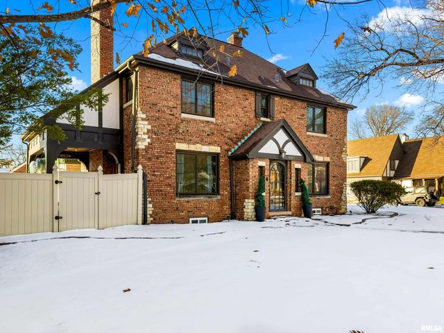 3007 N BIGELOW Street, Peoria, IL 61604