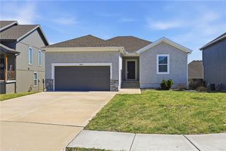 21803 Massa Circle, Peculiar, MO 64078